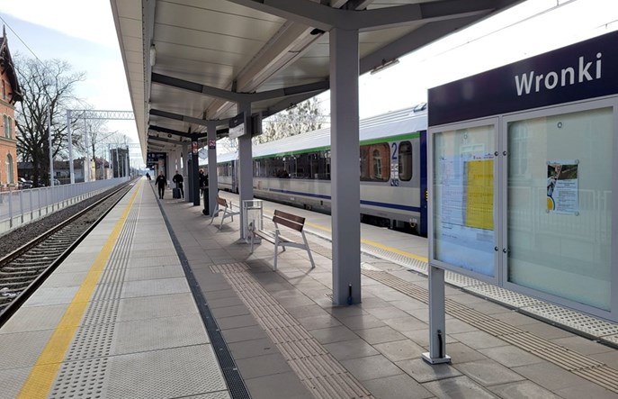 Poznań – Wronki: Gwarancyjna naprawa urządzeń informacji pasażerskiej 