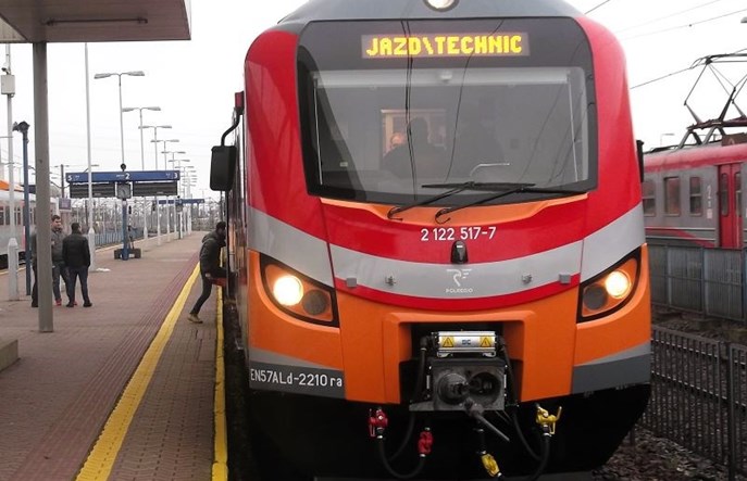 Łódzkie: Osiem jednostek Polregio przejdzie naprawy P4