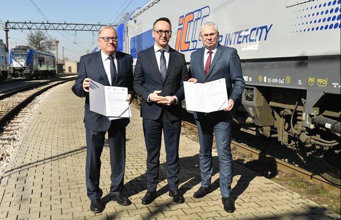 PKP Intercity z umową na nową lokomotywownię. Zbuduje ją Trakcja