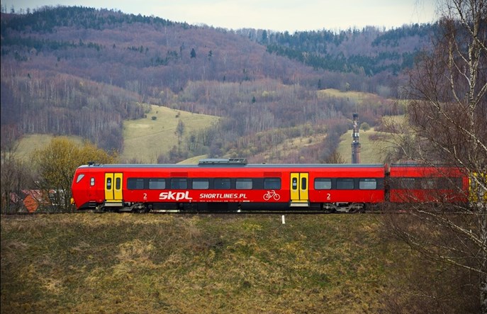 PKP Intercity chce wynająć nawet 32 spalinowe zespoły trakcyjne