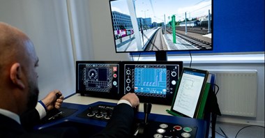 Nowoczesny symulator lokomotywy elektrycznej w Zespole Szkół Logistycznych. To pierwsze tego typu urządzenie we wrocławskiej placówce