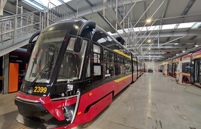 Łódź. Pożar w zajezdni MPK, zapalił się jeden z tramwajów