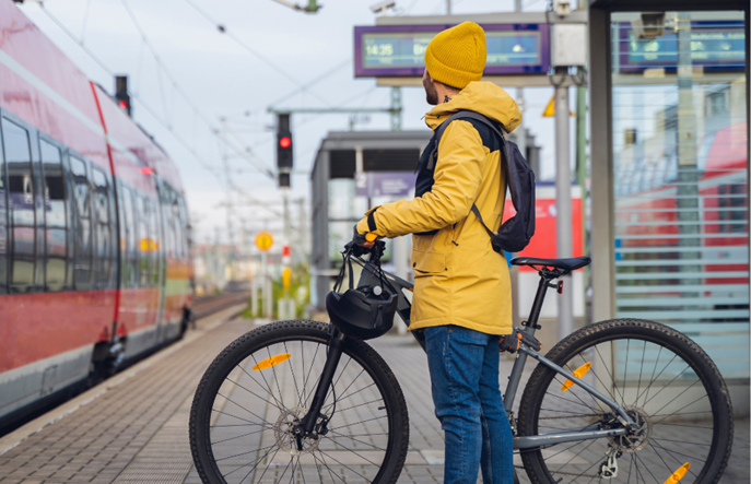 Miliony euro dla Polski na transport. Jak walczyć z ubóstwem komunikacyjnym.
