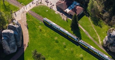 Koleje Dolnośląskie: Kolejny sezon pociągów do Adrszpachu [ZDJĘCIA, FILM]