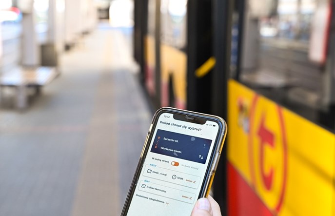 Z biletem PKP Intercity w Warszawskim Transporcie Publicznym