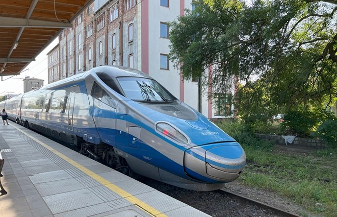 Kołobrzeg z drugą parą Pendolino na wakacje. Co z podwójnym zestawieniem?