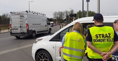 PKP PLK ostrzega! Zatrzymaj się przed pulsującym światłem 