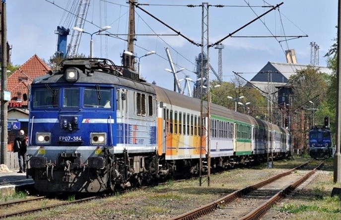 Świnoujście: Pendolino tylko w sezonie. Wraca też Błękitna Fala