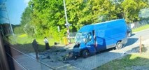 Przyłęk Duży: Bus wjechał pod lokomotywę