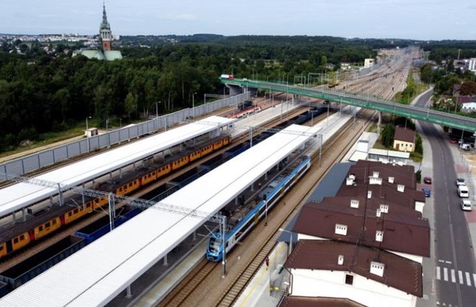 Trzebinia: Maszynista KŚ pominął sygnał „Stój”. Sprawę bada komisja