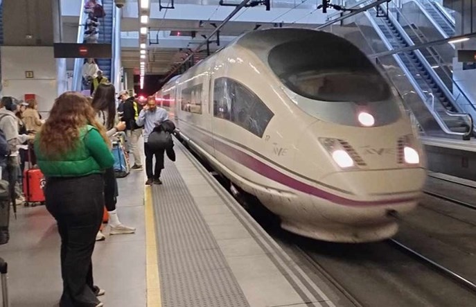 Prawie 100 kilometrów w ponad pół godziny. Tak wygląda podróż AVE z Girony do Barcelony