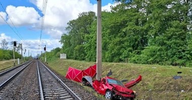 Kolejny wypadek na przejeździe na „Wiedence”. Tym razem śmiertelny