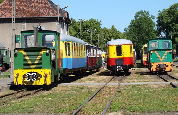 Polacy lubią jazdę po wąskim torze