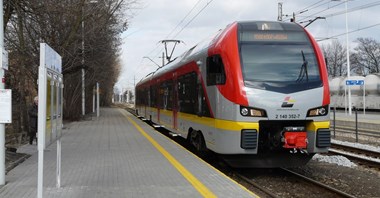 Łódzkie: Późniejsza zapłata za Elfy nie przesunie finału dostaw 