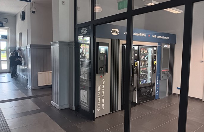 Kawa na dworcu kolejowym w Rawiczu