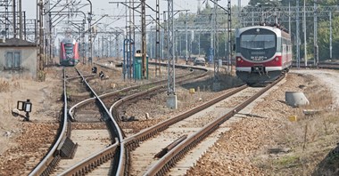 Start prac pomiędzy Skierniewicami a Bełchowem. Ruch po jednym torze 