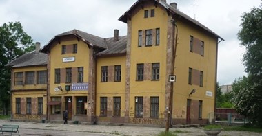 Końskie bez pociągów dalekobieżnych. Wydłużenie peronów niezasadne?