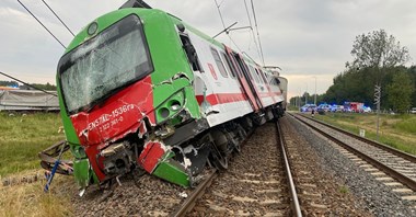 Szyszki k. Sokółki. Ciężarówka wjechała w pociąg Polregio 