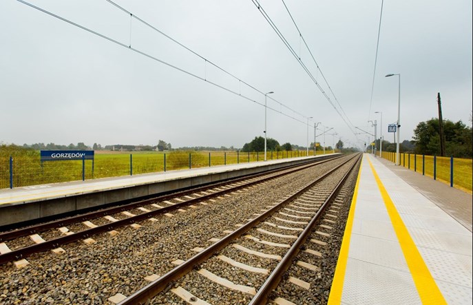 Wymiana sieci trakcyjnej pod Koluszkami. Tydzień komunikacji zastępczej 