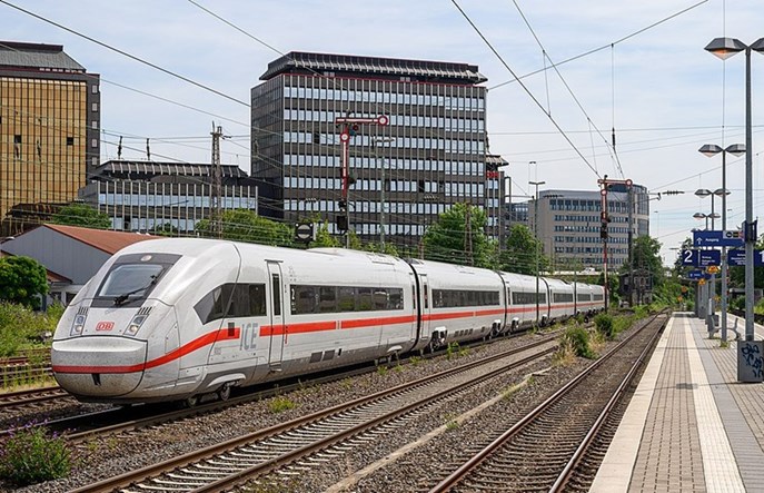 44 godziny za 44 euro. Deutsche Bahn z promocją na pociągi ICE dla młodych