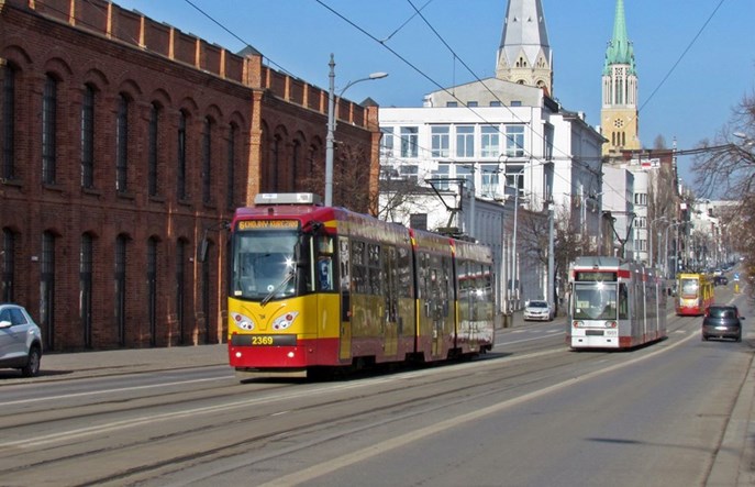 Łódź. Remonty torowisk i powroty linii – wszystko posypało się jak domek z kart