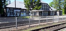 Wymiana słupów trakcyjnych pod Wieluniem. Jest komunikacja zastępcza 