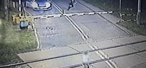 Mikołów. 6-latek bawił się na torach, policjanci uratowali mu życie [wideo]