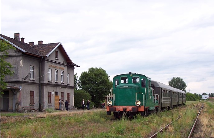 MI bez konkretnych planów remontu linii do Szczucina 