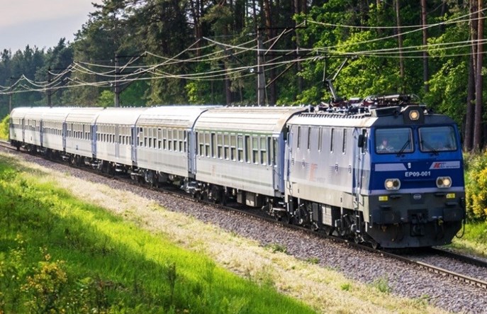 PKP Intercity. Wyjątkowa EP09 odstawiona. Ile ich jeszcze zostało?