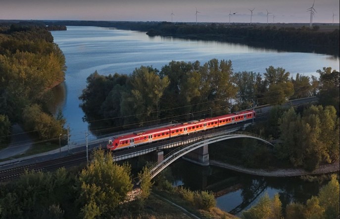 Polregio z ofertą na długi weekend