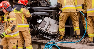 Dachowa. Osobówką w pociąg Polregio, cztery osoby nie żyją 