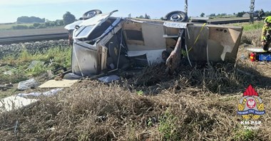 Gronówko. Śmierć na torach, kamper wjechał w pociąg Polregio