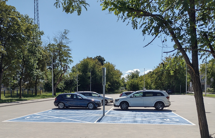 PLK: Nowy parking przy stacji kolejowej w Mławie już otwarty!