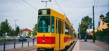 Lwów. Schindler Be 4/8 wjeżdża na trasę linii nr 9