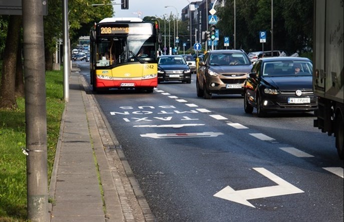 Warszawa unieważnia przetarg na analizę buspasów