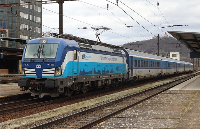 České dráhy na zakupach. Przetarg na 90 wagonów pasażerskich