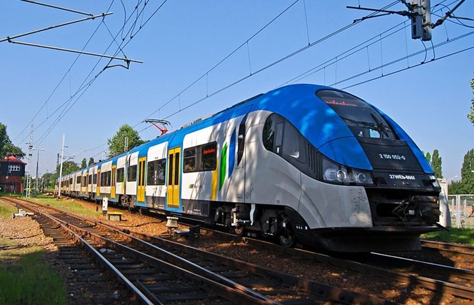 Sześcioczłonowym Elfem KŚ z Częstochowy do Krakowa 