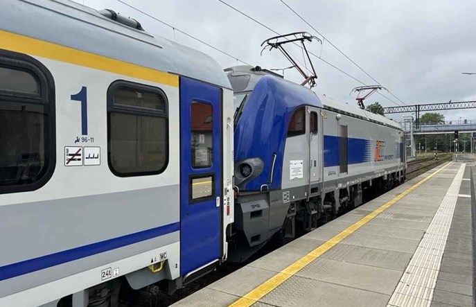 UTK: Rekordowy lipiec na kolei