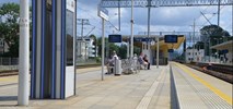 Nowoczesne tablice informacyjne na 51 stacjach i przystankach. Początek inwestycji w aglomeracji warszawskiej