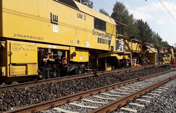 PLK SA: Kolejne kilometry torów o podwyższonych parametrach