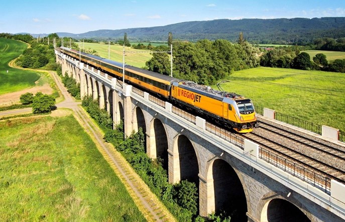 Konflikt PKP Intercity z RegioJet. Oskarżenia o utrudnianie konkurencji