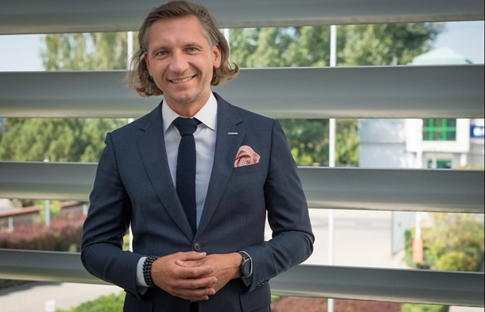 Napędzamy transformację technologiczną transportu publicznego, dostarczając rozwiązania minimalizujące zużycie energii