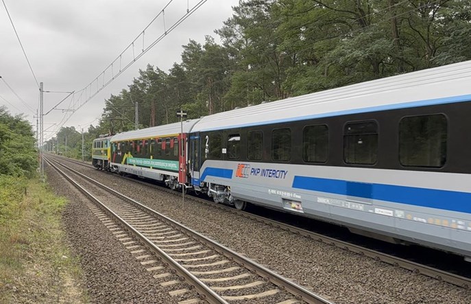 FPS H. Cegielski: Pierwszy nowy wagon dla PKP Intercity na TRAKO 