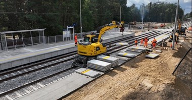 Trwają prace na linii kolejowej nr 26 [zdjęcia]