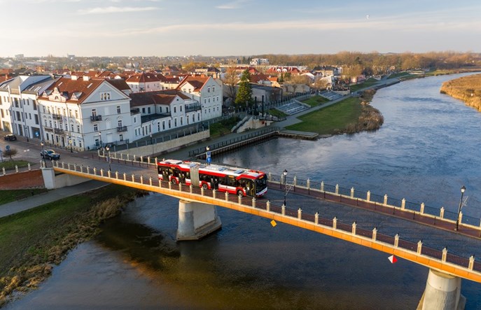 Czy Solaris dostarczy 44 nowe hybrydy dla SPA Dąbie?