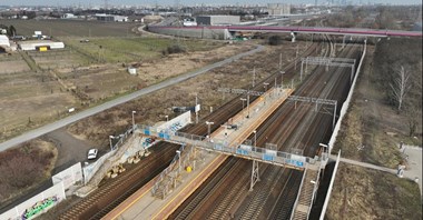 Warszawa Gołąbki: Zamiast kładki będzie przejście pod torami – i nowy peron