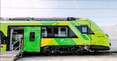 Coradia Stream dla Trenitalii zaprezentowana [zdjęcia]