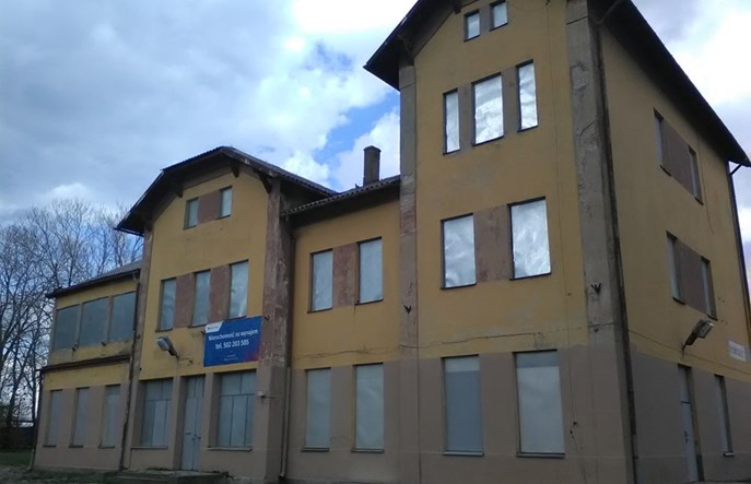 Końskie: Dworzec poza programem inwestycyjnym. Nie ma drogi dojazdowej 