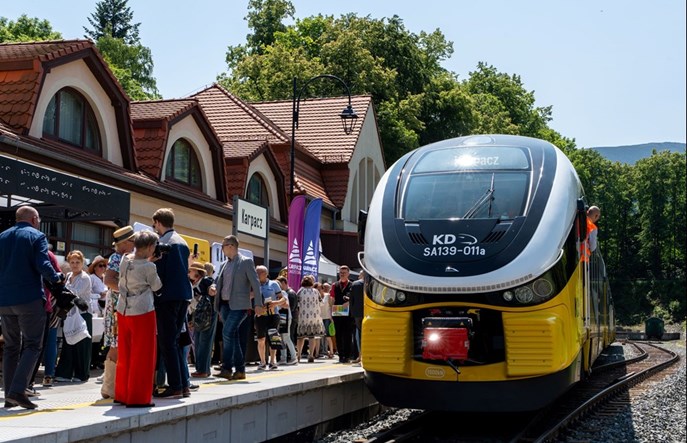 PKP Intercity. Na wspólnym bilecie z KD do Karpacza