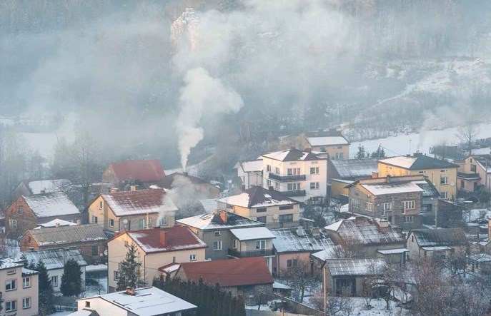 Smogowi rekordziści 2024. Smog rośnie, w czołówce małe miasta